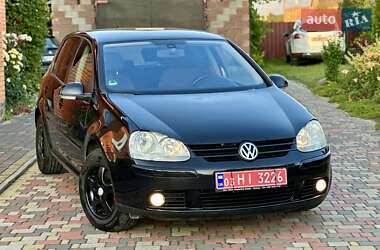 Хэтчбек Volkswagen Golf 2008 в Владимирце