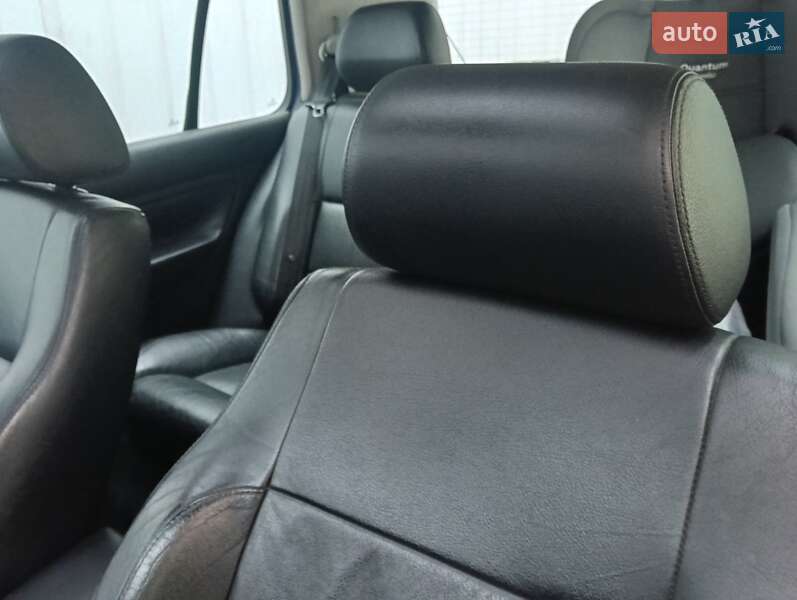 Хетчбек Volkswagen Golf 2001 в Кривому Розі