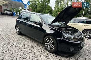 Хетчбек Volkswagen Golf 2009 в Луцьку