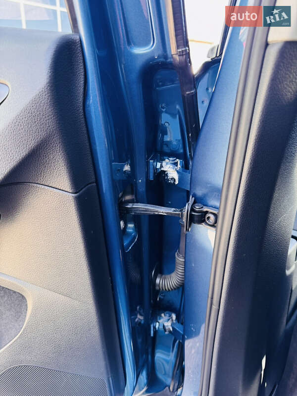 Хетчбек Volkswagen Golf 2012 в Одесі