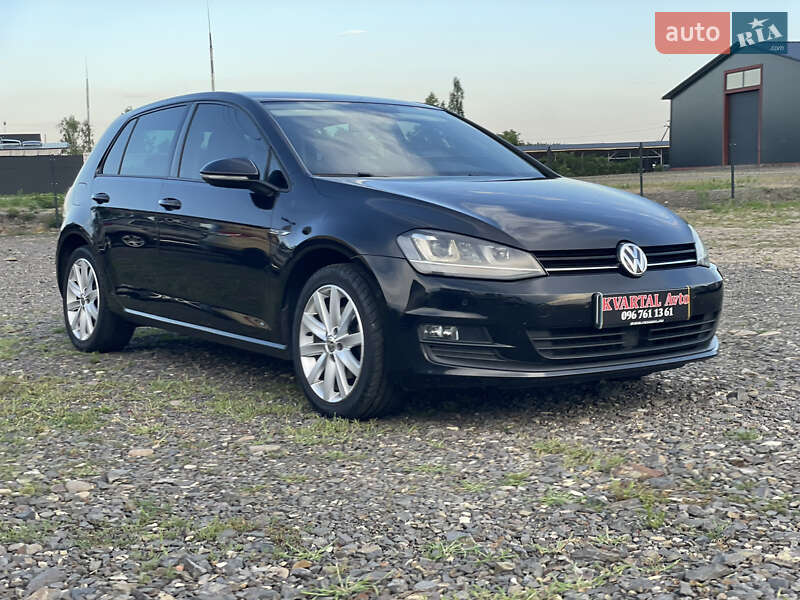 Хэтчбек Volkswagen Golf 2016 в Хусте
