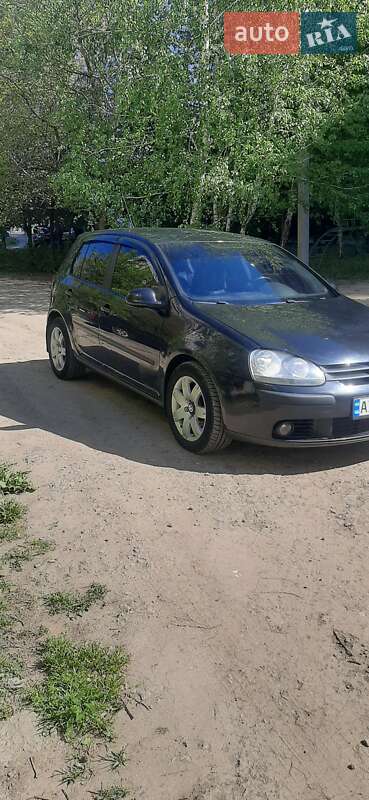 Хэтчбек Volkswagen Golf 2006 в Славянске