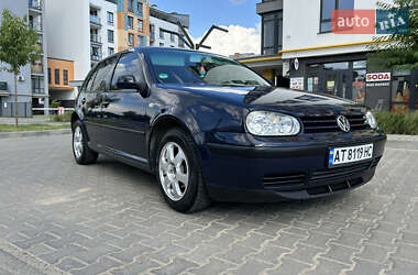 Хетчбек Volkswagen Golf 2001 в Івано-Франківську