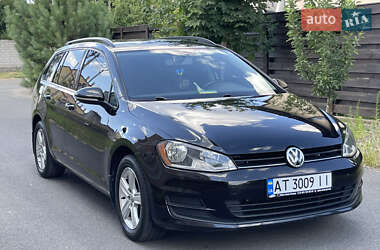 Універсал Volkswagen Golf 2015 в Києві