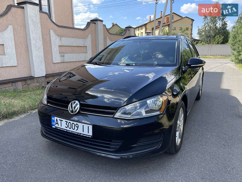 Универсал Volkswagen Golf 2015 в Киеве