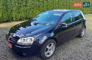 Хэтчбек Volkswagen Golf 2008 в Луцке