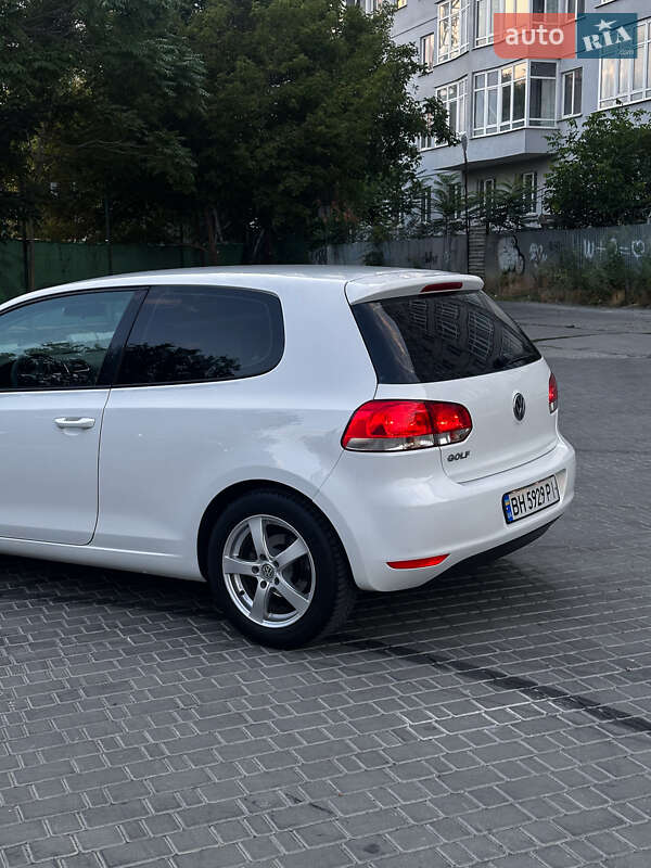 Хэтчбек Volkswagen Golf 2009 в Одессе