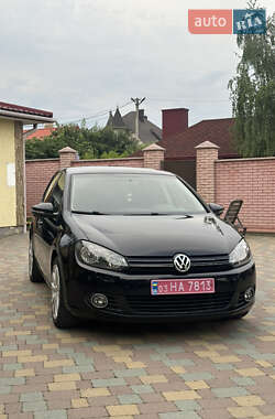 Хетчбек Volkswagen Golf 2009 в Чернівцях