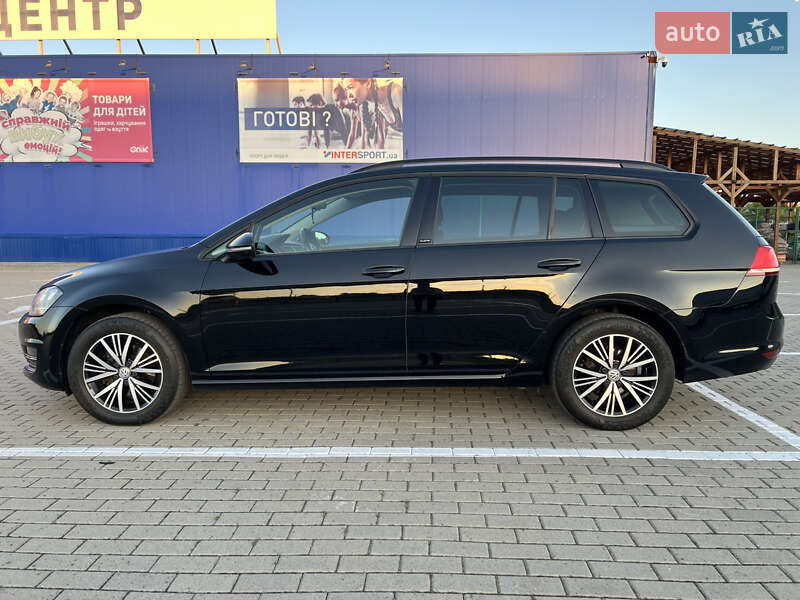 Універсал Volkswagen Golf 2016 в Луцьку