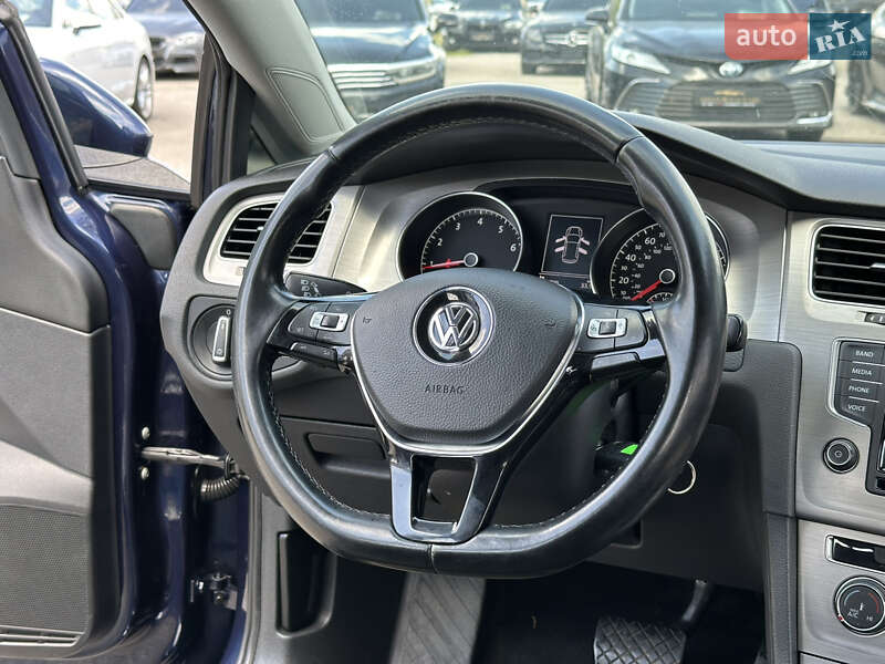 Хэтчбек Volkswagen Golf 2014 в Харькове