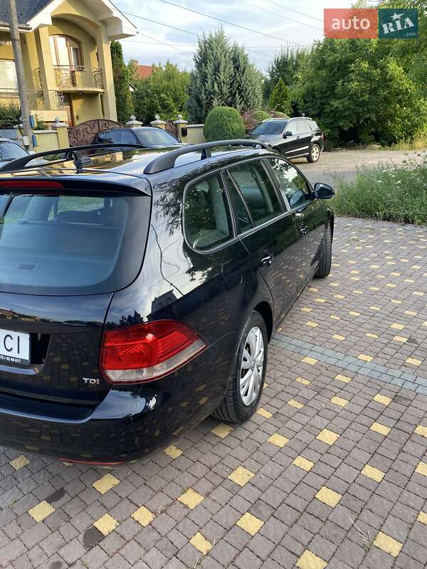 Универсал Volkswagen Golf 2012 в Ужгороде