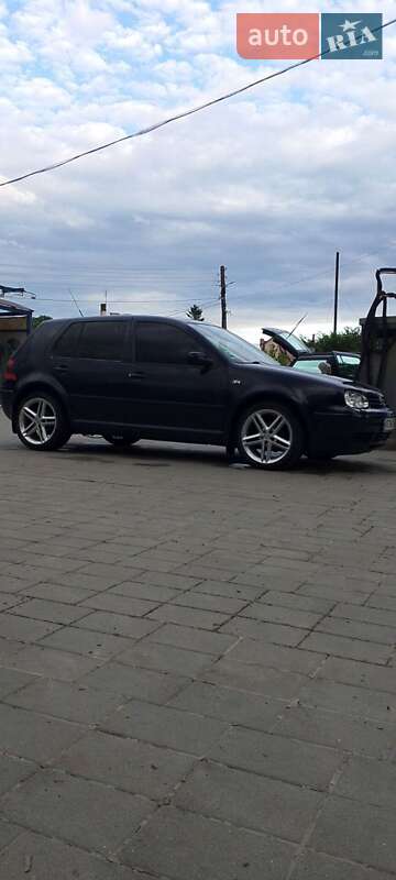 Volkswagen Golf 2000