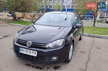 Хэтчбек Volkswagen Golf 2012 в Одессе