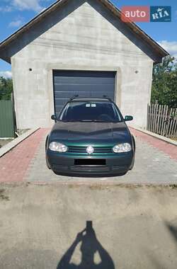 Универсал Volkswagen Golf 2000 в Малине