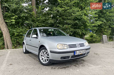 Хэтчбек Volkswagen Golf 2001 в Львове