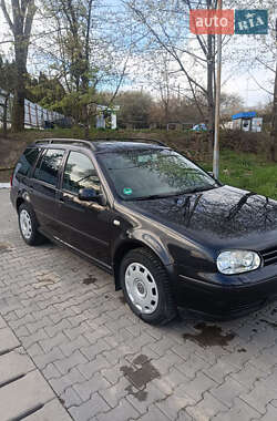 Універсал Volkswagen Golf 2002 в 
