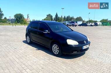 Хэтчбек Volkswagen Golf 2004 в Пирятине