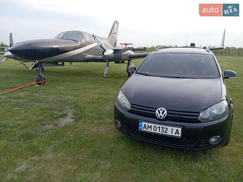 Универсал Volkswagen Golf 2013 в Киеве