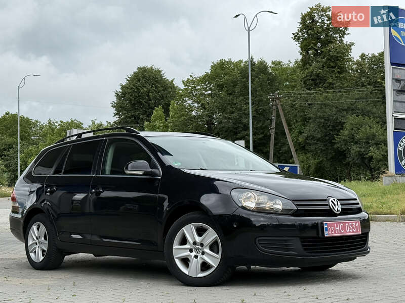 Универсал Volkswagen Golf 2010 в Красилове