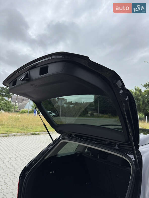 Универсал Volkswagen Golf 2010 в Красилове