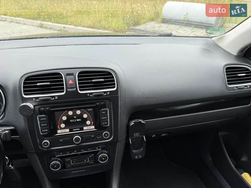 Универсал Volkswagen Golf 2010 в Красилове
