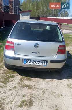 Хэтчбек Volkswagen Golf 2002 в Киеве