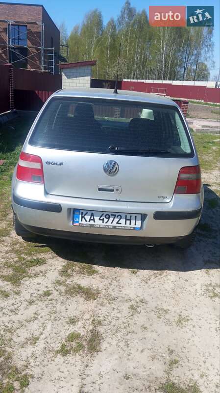 Volkswagen Golf 2002