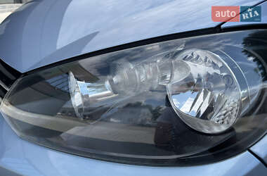 Хэтчбек Volkswagen Golf 2009 в 