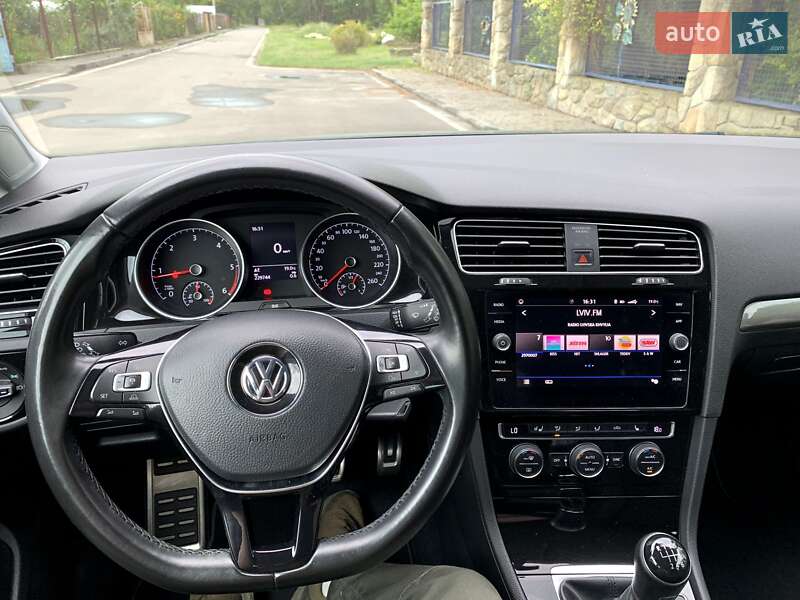 Універсал Volkswagen Golf 2018 в Львові фото 23 Універсал Volkswagen Golf 2018 в Львові