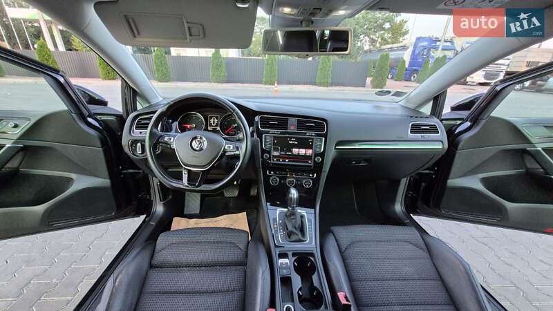 Універсал Volkswagen Golf 2015 в Одесі