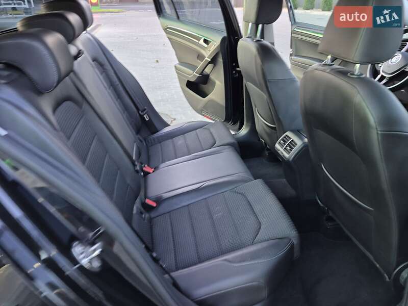 Універсал Volkswagen Golf 2015 в Одесі