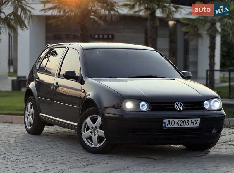 Volkswagen Golf 2000