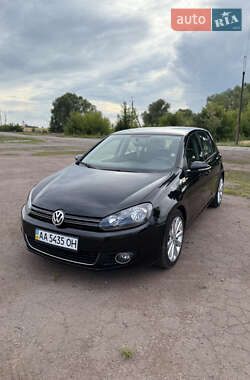 Хэтчбек Volkswagen Golf 2013 в Киеве