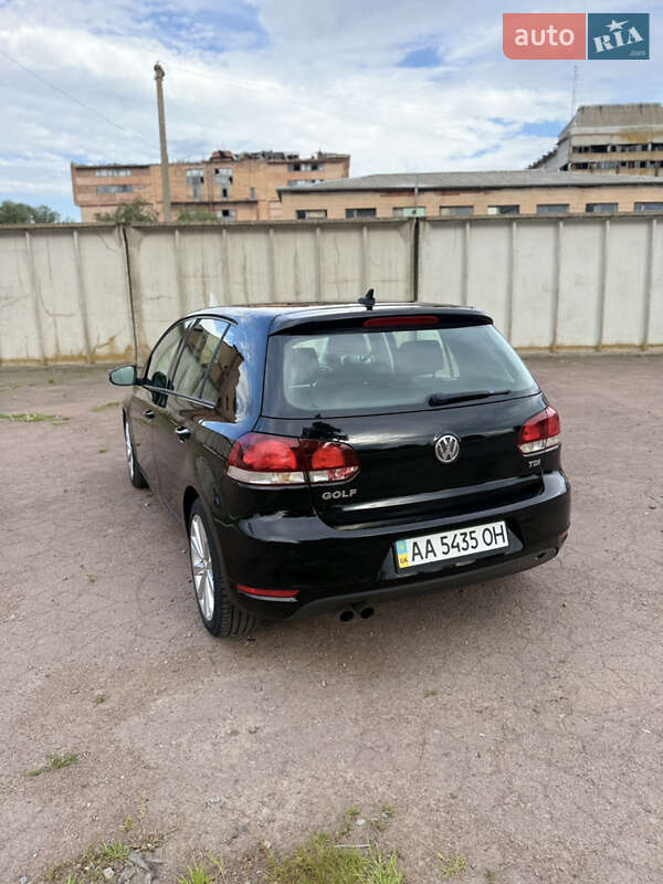 Хетчбек Volkswagen Golf 2013 в Києві