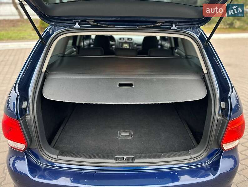 Универсал Volkswagen Golf 2013 в Киеве