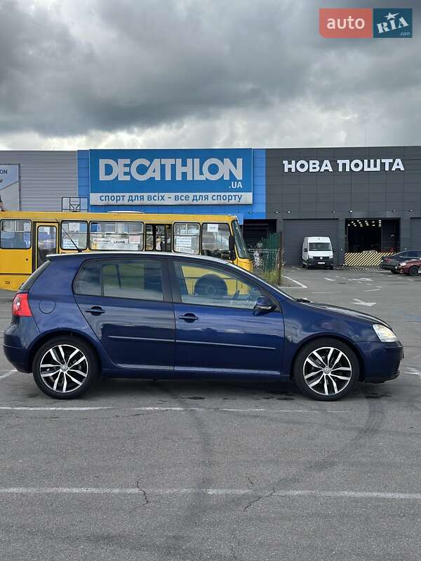 Хэтчбек Volkswagen Golf 2007 в Киеве