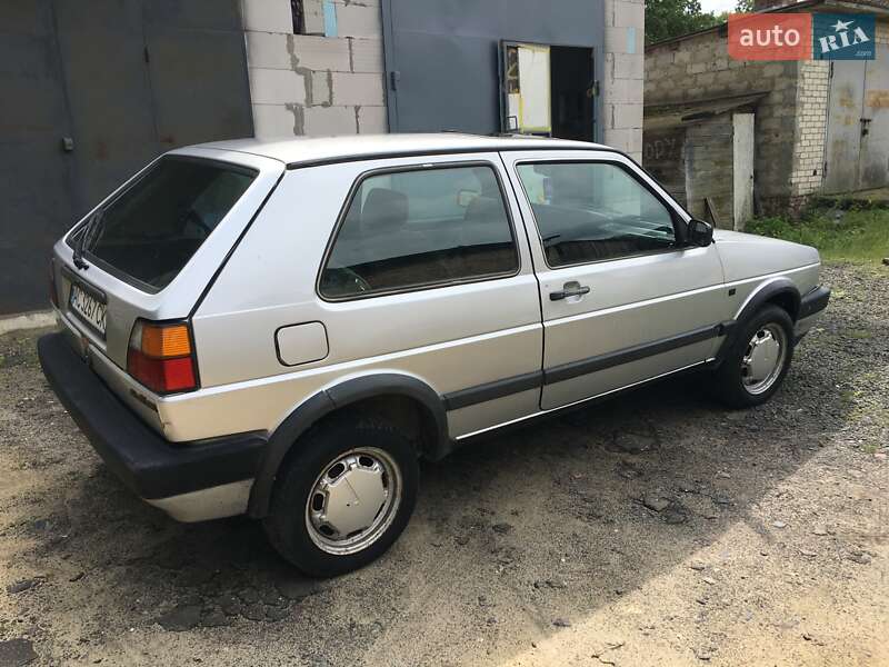 Хэтчбек Volkswagen Golf 1989 в Ковеле