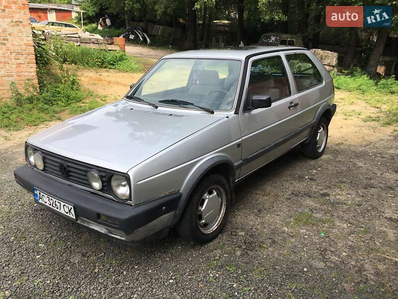 Хэтчбек Volkswagen Golf 1989 в Ковеле