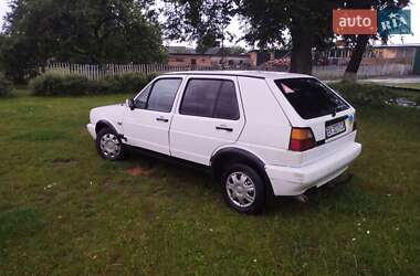 Хэтчбек Volkswagen Golf 1987 в Остроге