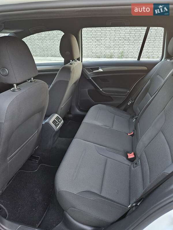 Універсал Volkswagen Golf 2019 в Мукачевому фото 16 Універсал Volkswagen Golf 2019 в Мукачевому