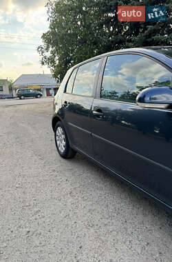 Хэтчбек Volkswagen Golf 2006 в 