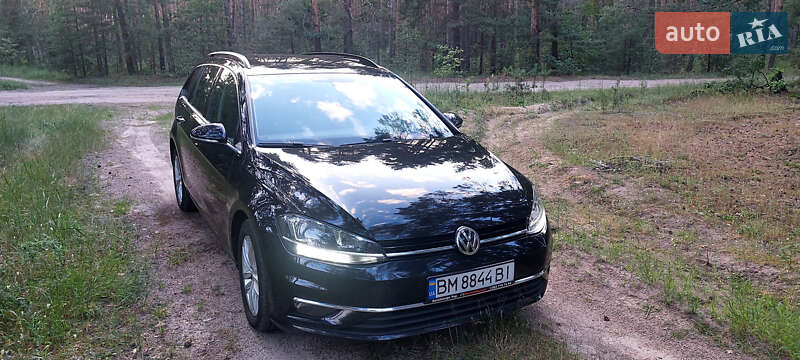 Універсал Volkswagen Golf 2017 в Конотопі