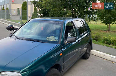 Хэтчбек Volkswagen Golf 1996 в 