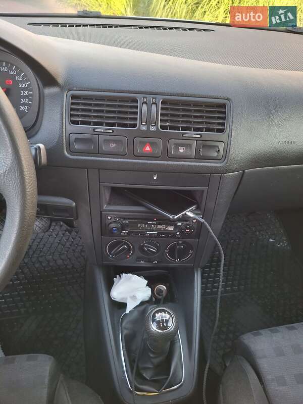 Универсал Volkswagen Golf 2006 в Хмельницком