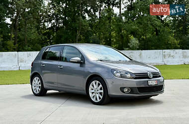Хэтчбек Volkswagen Golf 2011 в Луцке