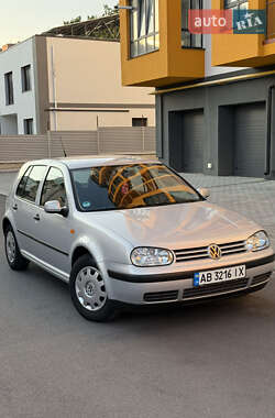Хэтчбек Volkswagen Golf 1999 в Виннице