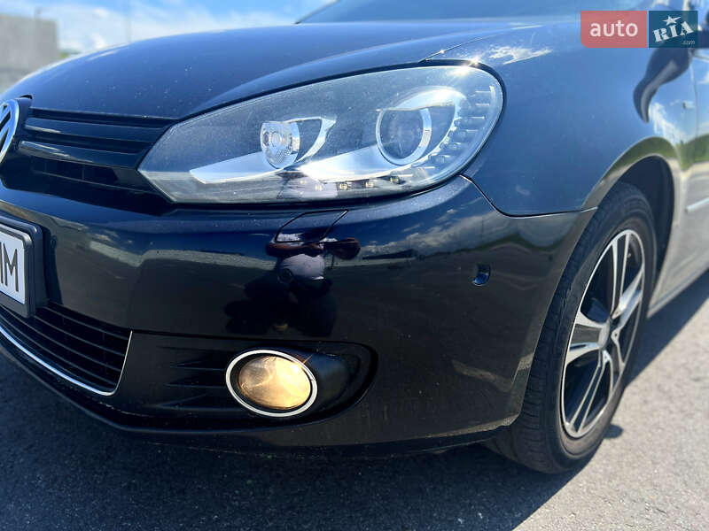 Універсал Volkswagen Golf 2012 в Львові