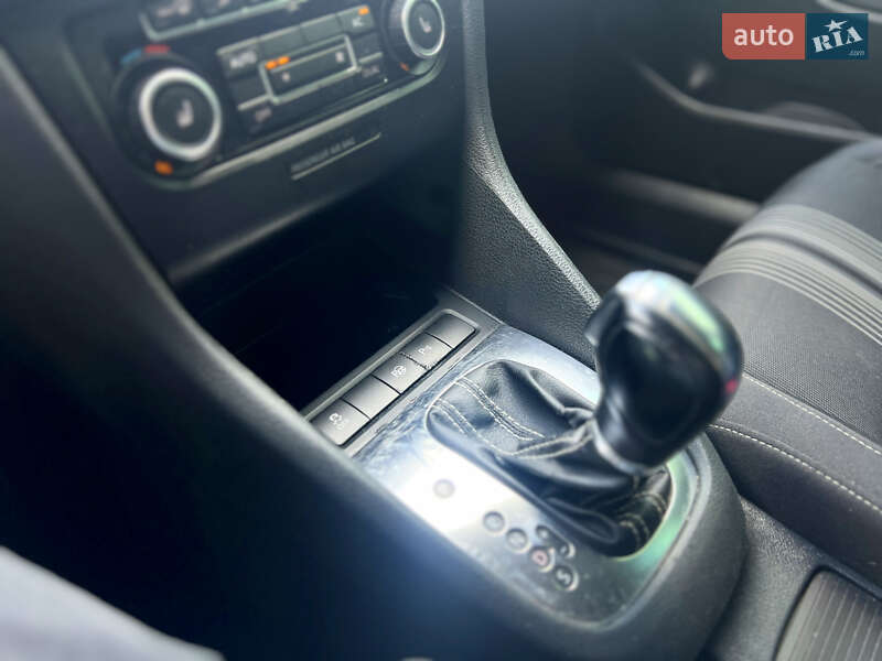 Універсал Volkswagen Golf 2012 в Львові