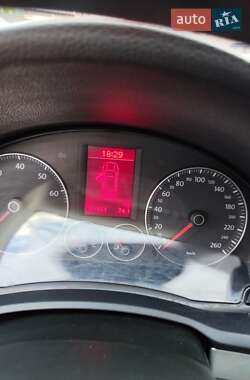 Хэтчбек Volkswagen Golf 2008 в 