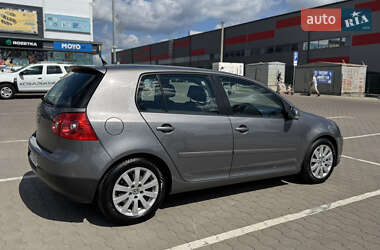 Хэтчбек Volkswagen Golf 2006 в Киеве